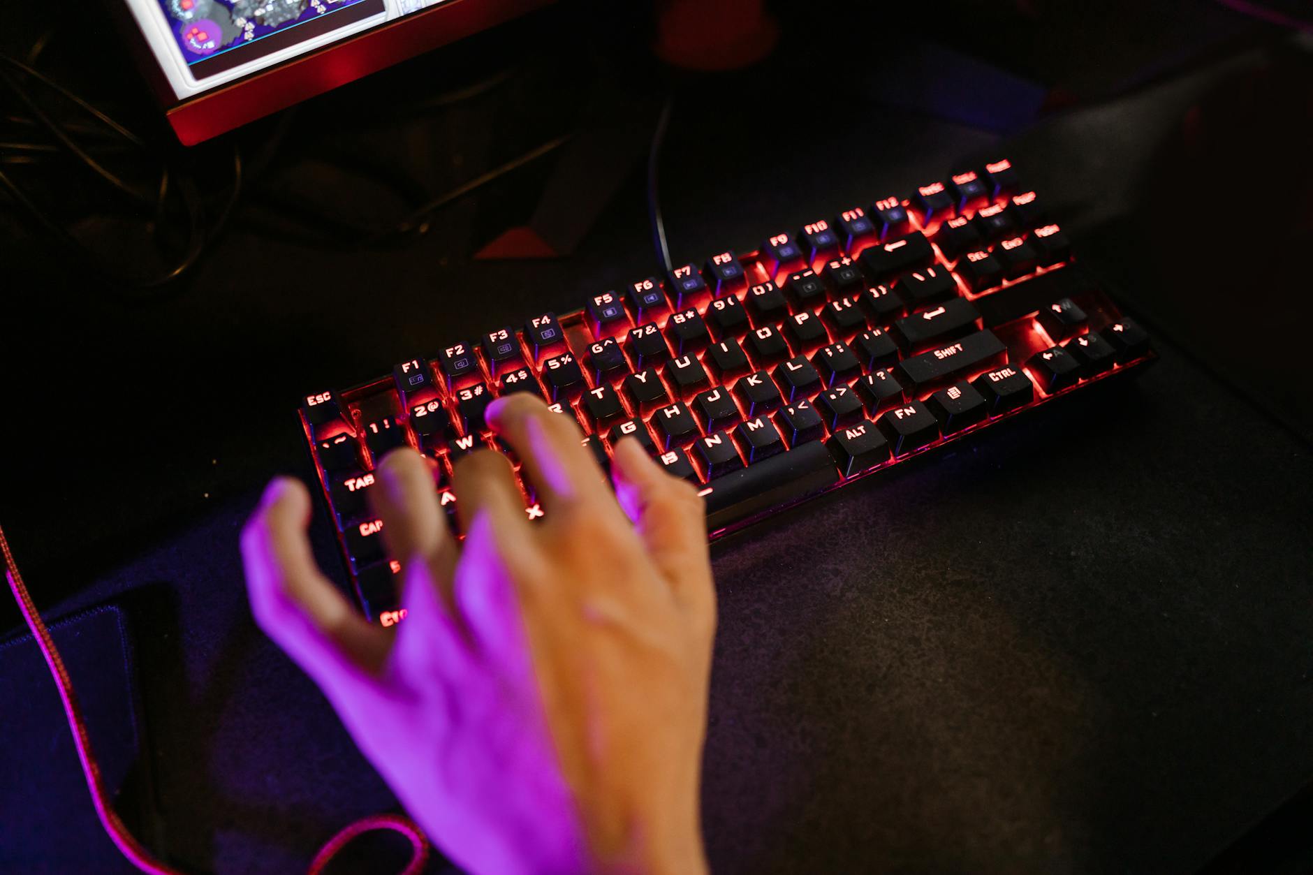 Klawiatura mechaniczna – kompletny przewodnik dla użytkowników i graczy - zdjecie w tresci